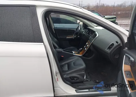 2017 Volvo Xc60 T5 Inscription из США, поврежденный, VIN YV440MRU7H2223549